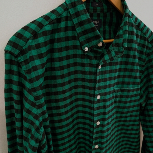 J.CREW | Men's Green/Blk Plaid Oxford Slim Fit Button Down Long Sleeved Shirt - Picture 3 of 5
